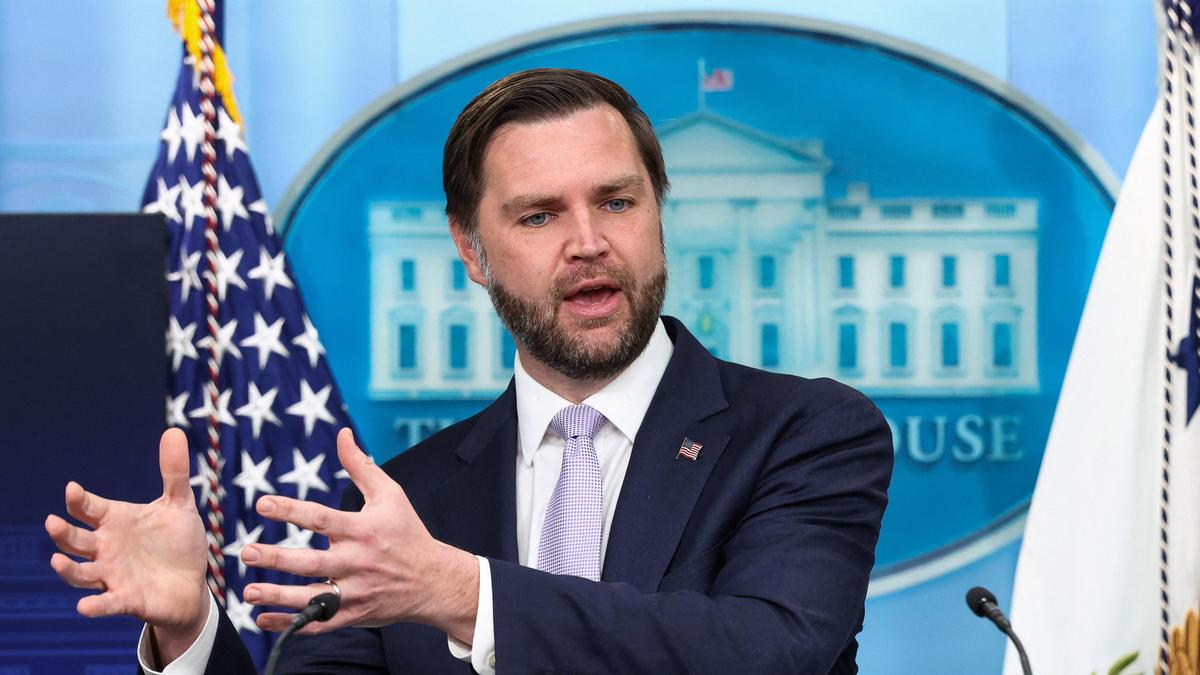 2026-05-19T180215Z_1382488188_RC2HCLAL8SN0_RTRMADP_3_USA-TRUMP